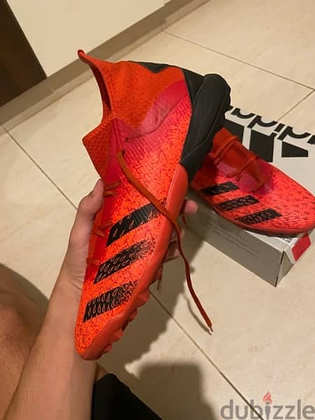 adidas freak 3.0 (size 44)(like new) 2