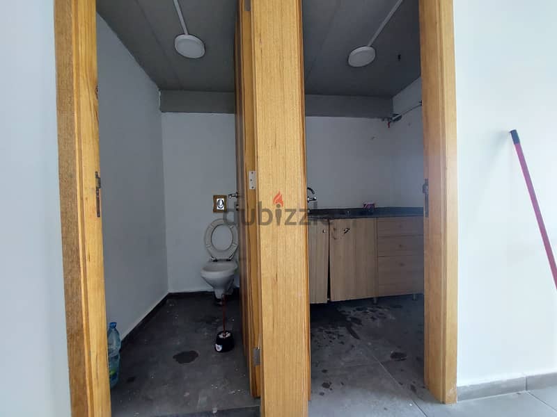 Shop for rent in Kornet Chehwan محل للايجار في قرنة شهوان 4