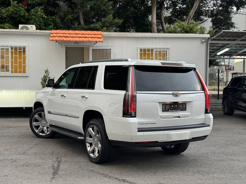 Cadillac Escalade 2018 5