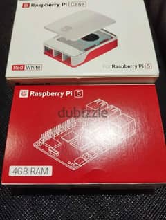 Raspberry Pi 5 4GB with official case