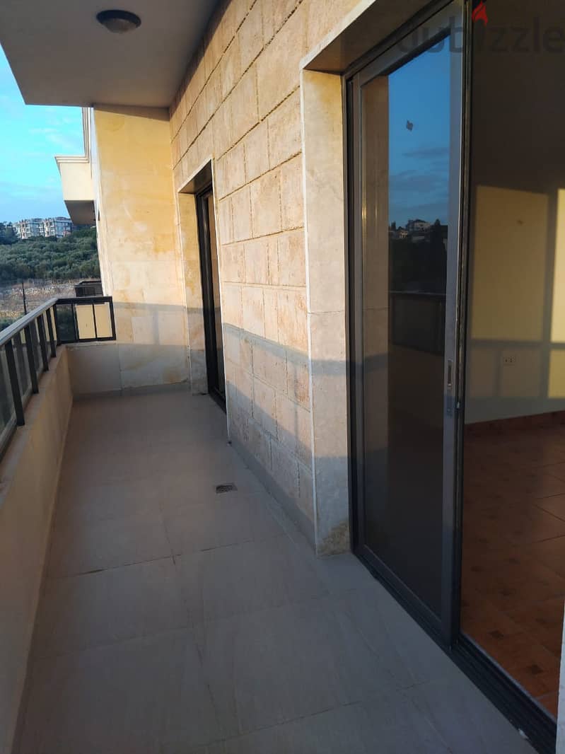 Apartment for sale in Aamshit شقة للبيع بعمشيت 9