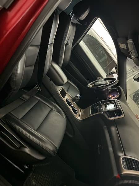 Jeep Grand Cherokee 2015, full options, super clean, makfol 03/689315 7