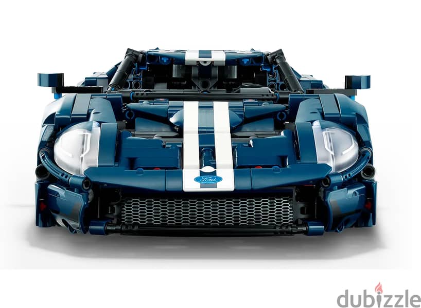 LEGO® 2022 Ford GT 1468 Pieces 18+ 4