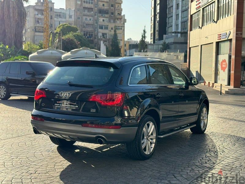 Audi Q7 2010 V6 3.6 in excelent condition 4