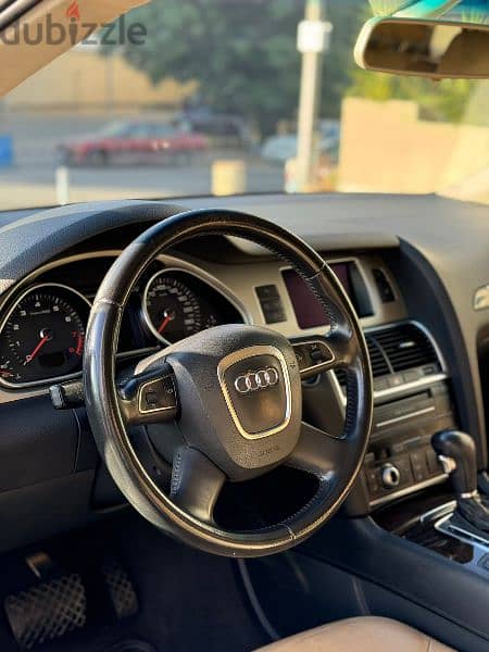 Audi Q7 2010 V6 3.6 in excelent condition 8