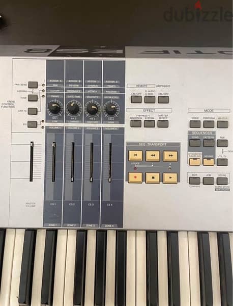 YAMAHA 2003 MOTIF ES8 Piano 3