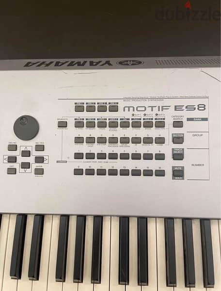 YAMAHA 2003 MOTIF ES8 Piano 5