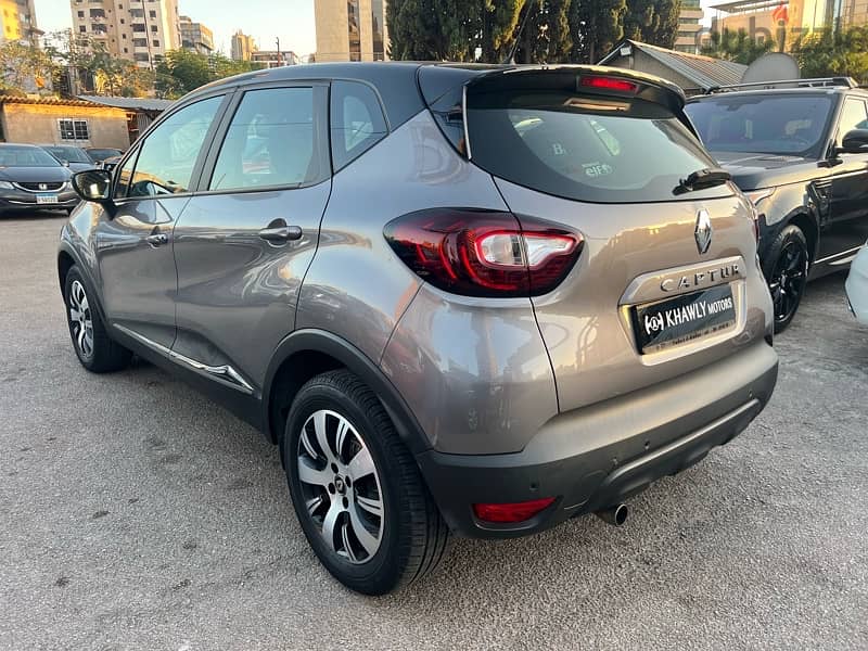 Renault Captur One owner 54k kms 4