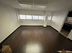 rent homein ((zalqa)) or office salon room near ((Malek tawouk))