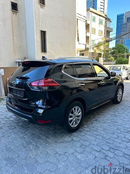 Nissan X-trail AWD 2019 black on black (company source) 3