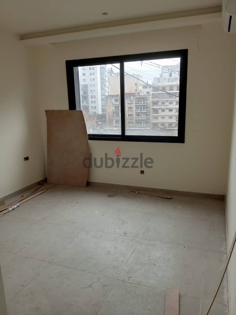 New Apartmemt For Sale In Achrafieh / شقة جديدة للبع في الأشرفية 3