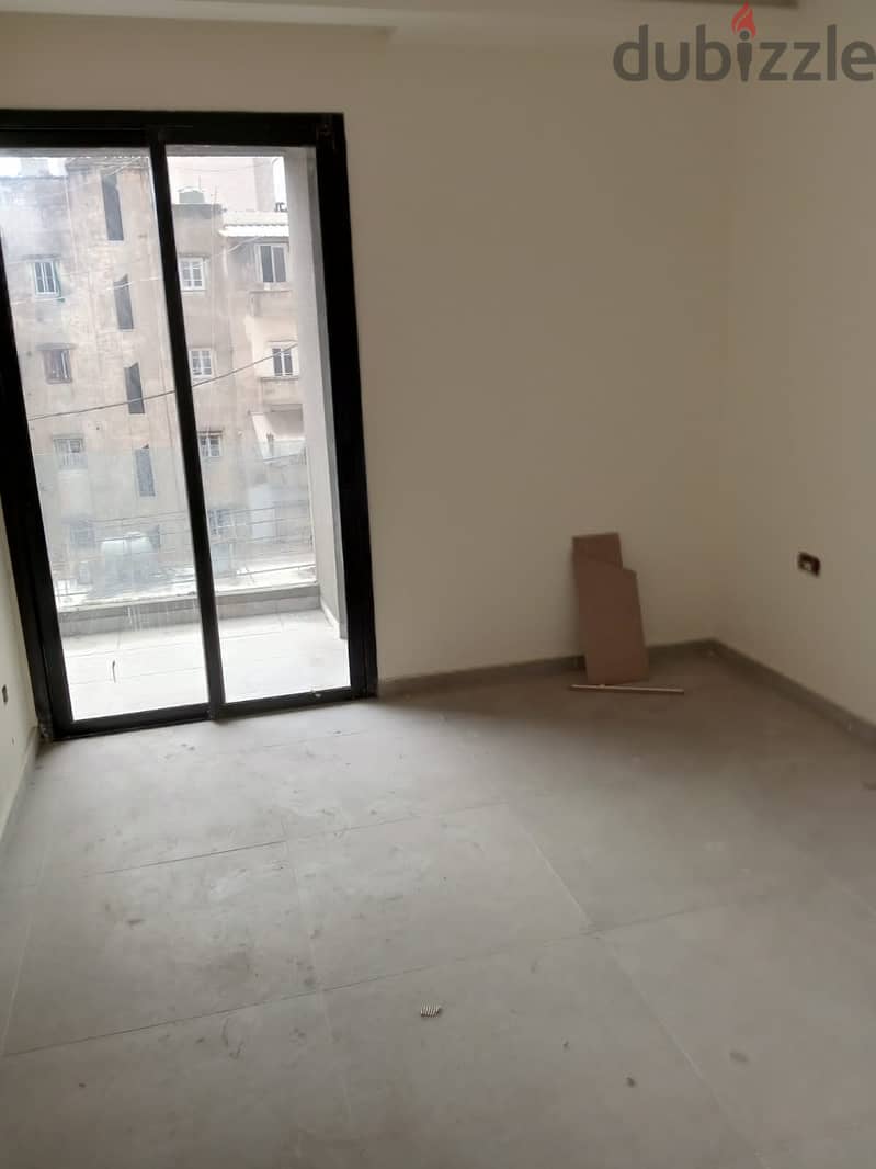 New Apartmemt For Sale In Achrafieh / شقة جديدة للبع في الأشرفية 4