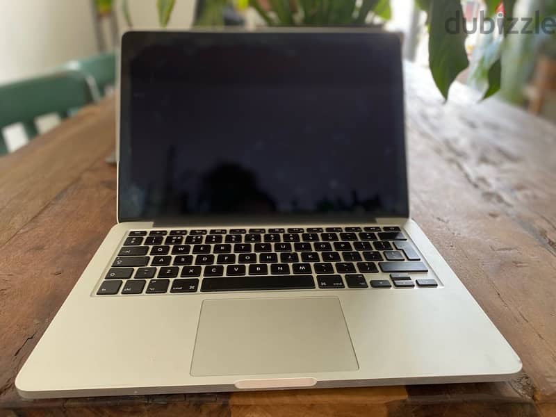 MacBook Pro (Retina, 13-inch, Mid 2014) 1