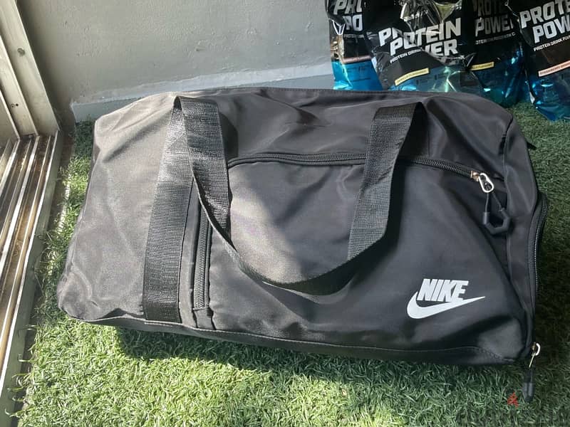 women and men gym Bags 4