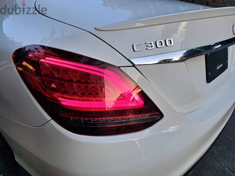 Mercedes-Benz C-Class 2019 10