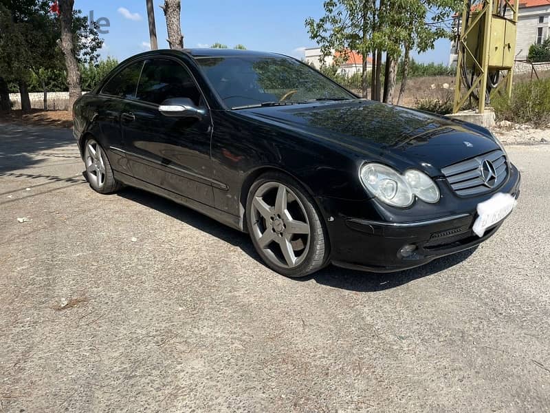 Mercedes-Benz CLK-Class 2005 5