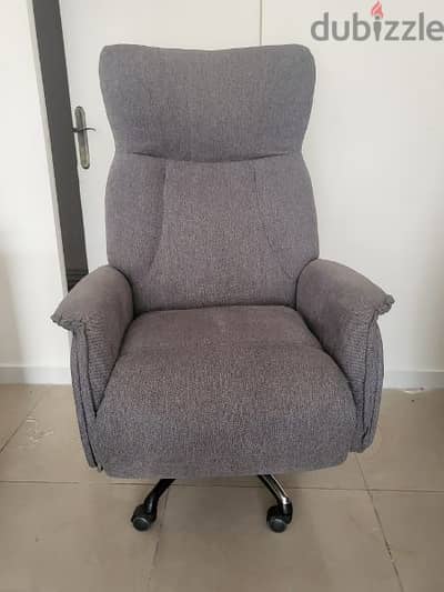 executive office chair