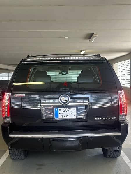 Cadillac Escalade 2012 1 owner 1