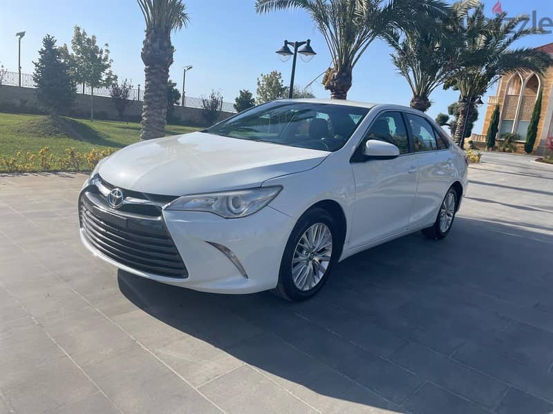 Toyota Camry 2017 1