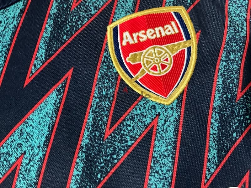 arsenal bergkamp history kit limited edition 3