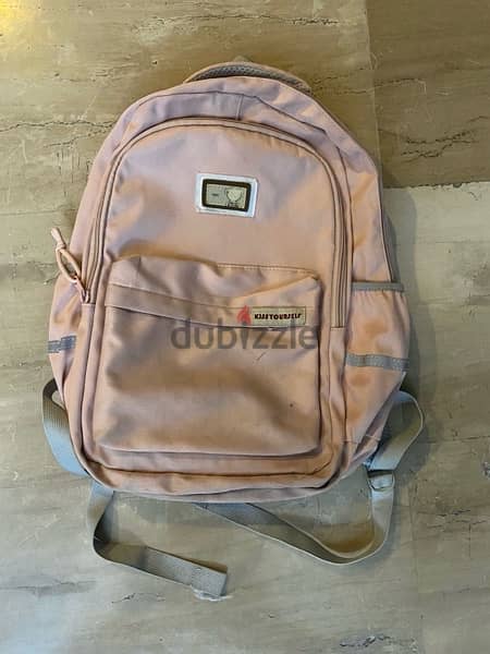 school backpack, lunch bags and pencil cases شنطة مدرسية وغيرها 2