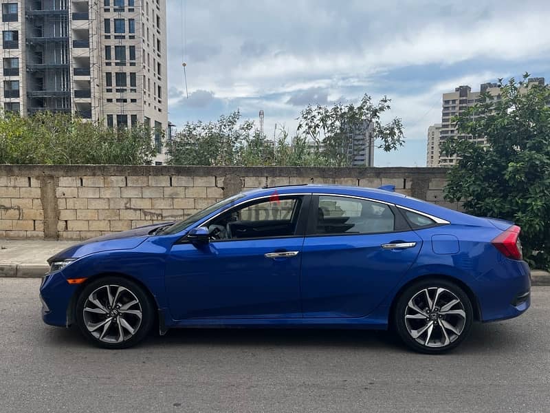 Honda Civic 2019 touring 1