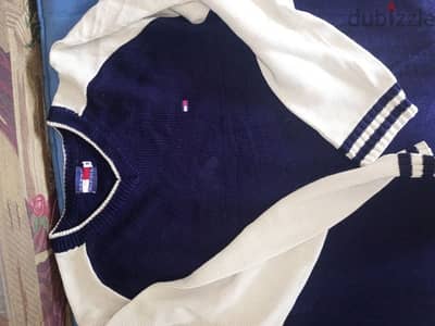 original tommy Hilfiger shirt/شيرت /كنزه تومي هيلفيجر اصليه سعر خاص