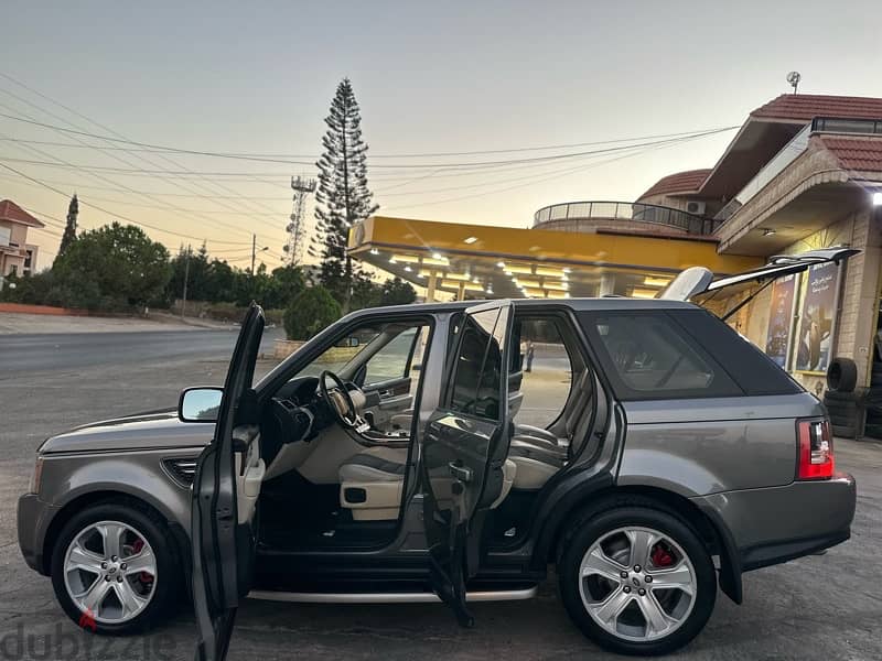 Land Rover Range Rover Sport 2010 1