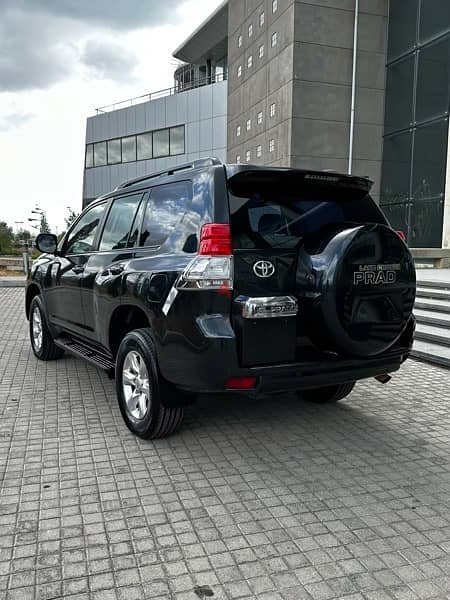 Toyota Prado 2010 4