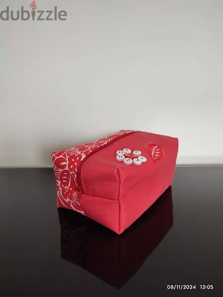 makeup and accessories bags 8