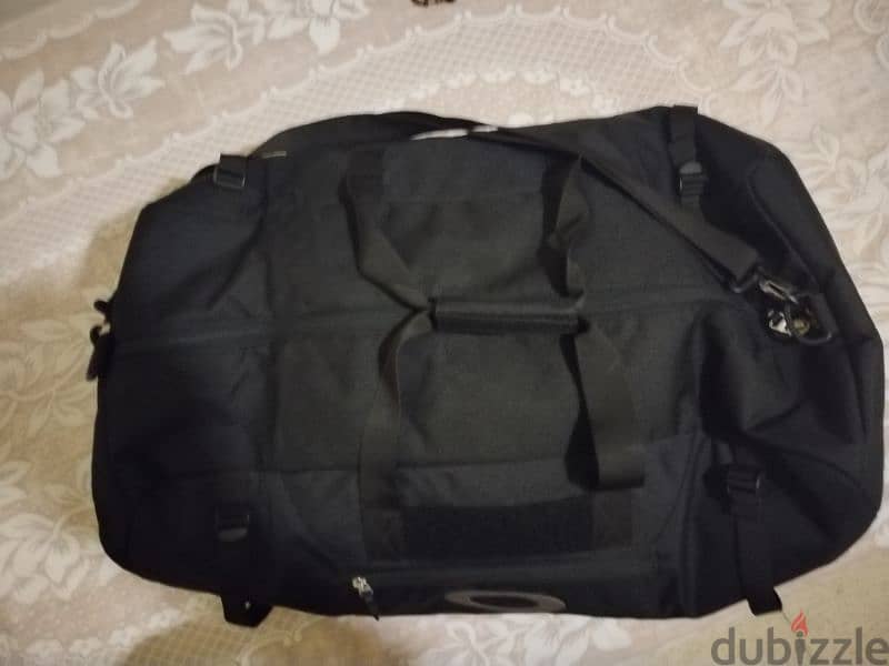 Oakley bag 1