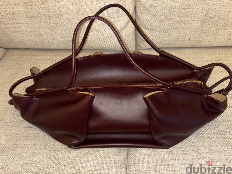 Loewe Luxury Bag 1