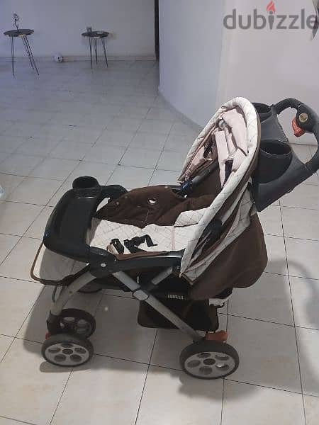 stroller 0