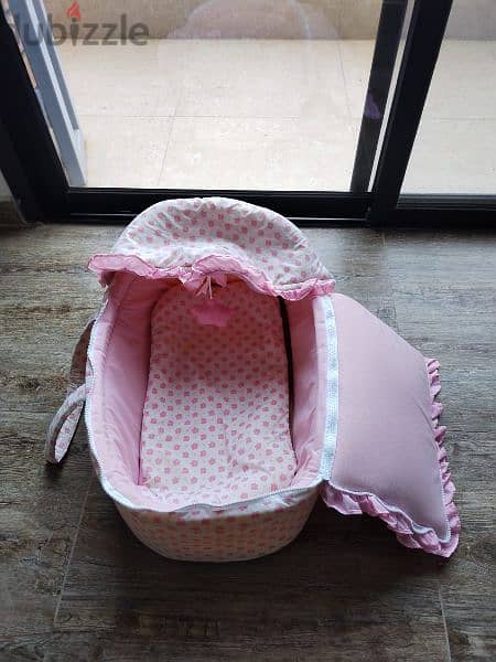 porte bebe pink portable Travel bassinet 1