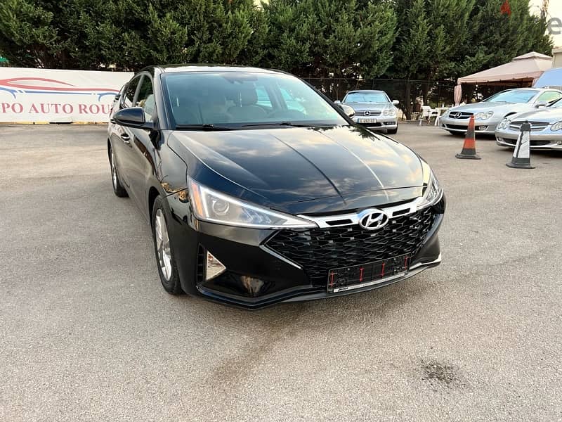 Hyundai Elantra 2019 7