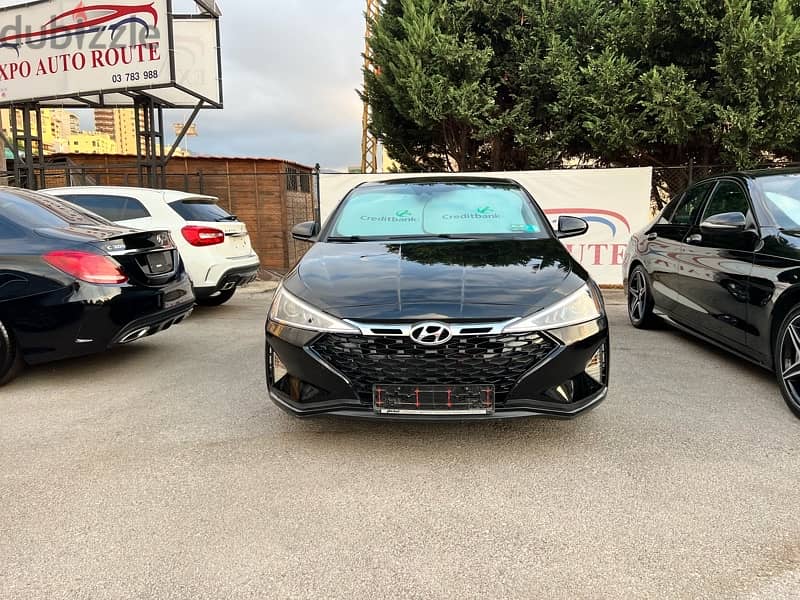 Hyundai Elantra 2019 8