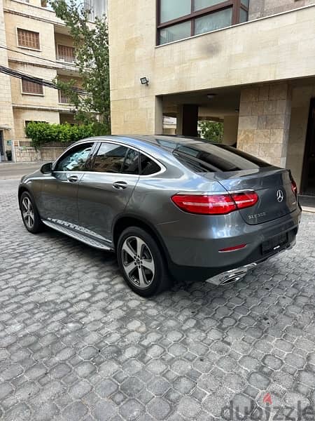 Mercedes GLC 300 coupe 2017 gray on black (clean carfax-50k miles) 3