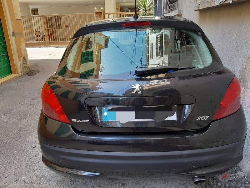 Peugeot 207 2008 1