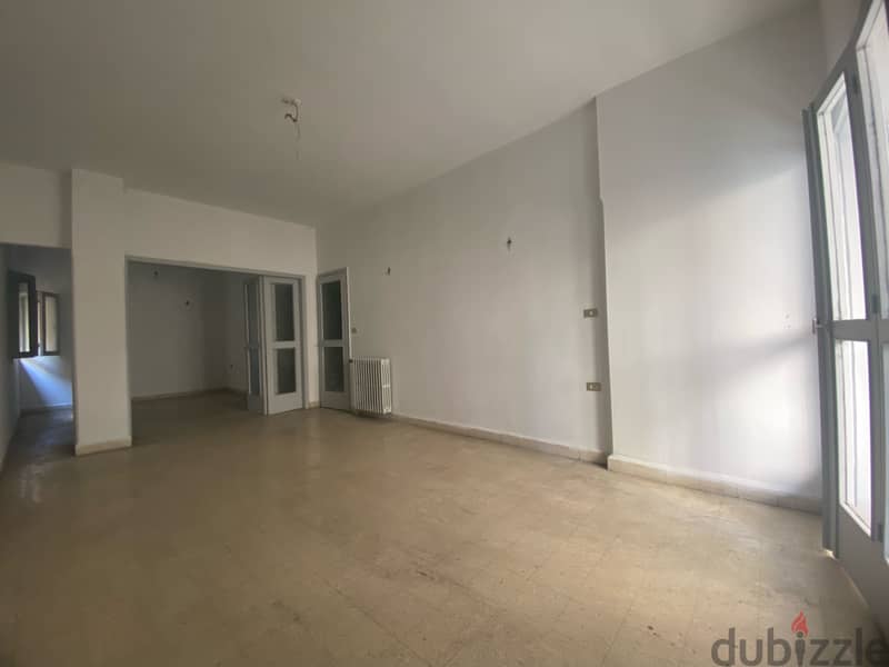 180 SQM Apartment For Sale In Barbour شقة للبيع في بربور #HG942165 1