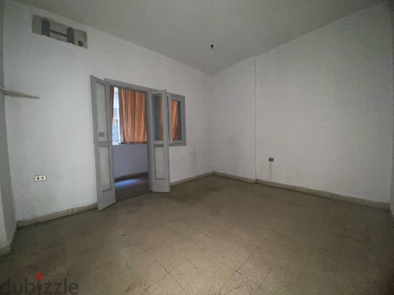 180 SQM Apartment For Sale In Barbour شقة للبيع في بربور #HG942165 6