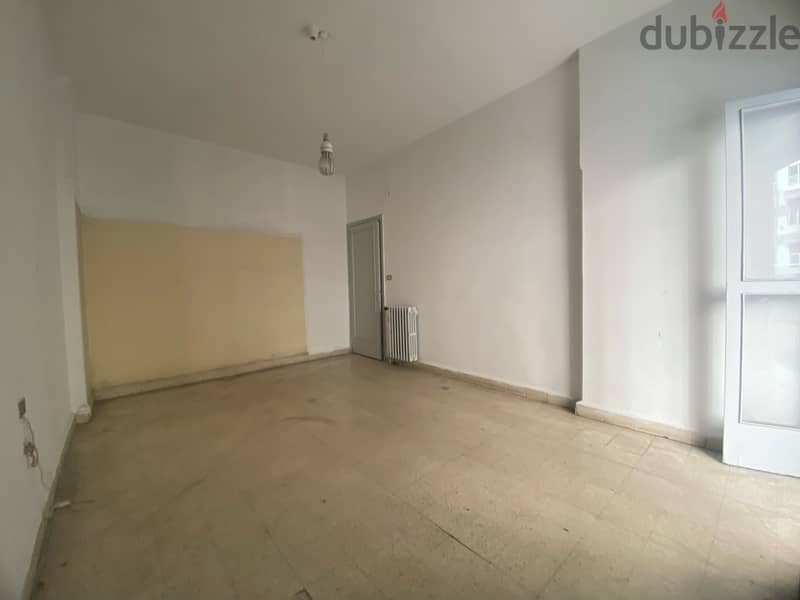 180 SQM Apartment For Sale In Barbour شقة للبيع في بربور #HG942165 8