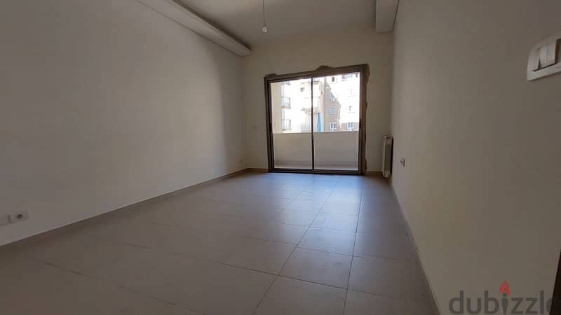 Spacious Apartment for sale in Achrafieh 4