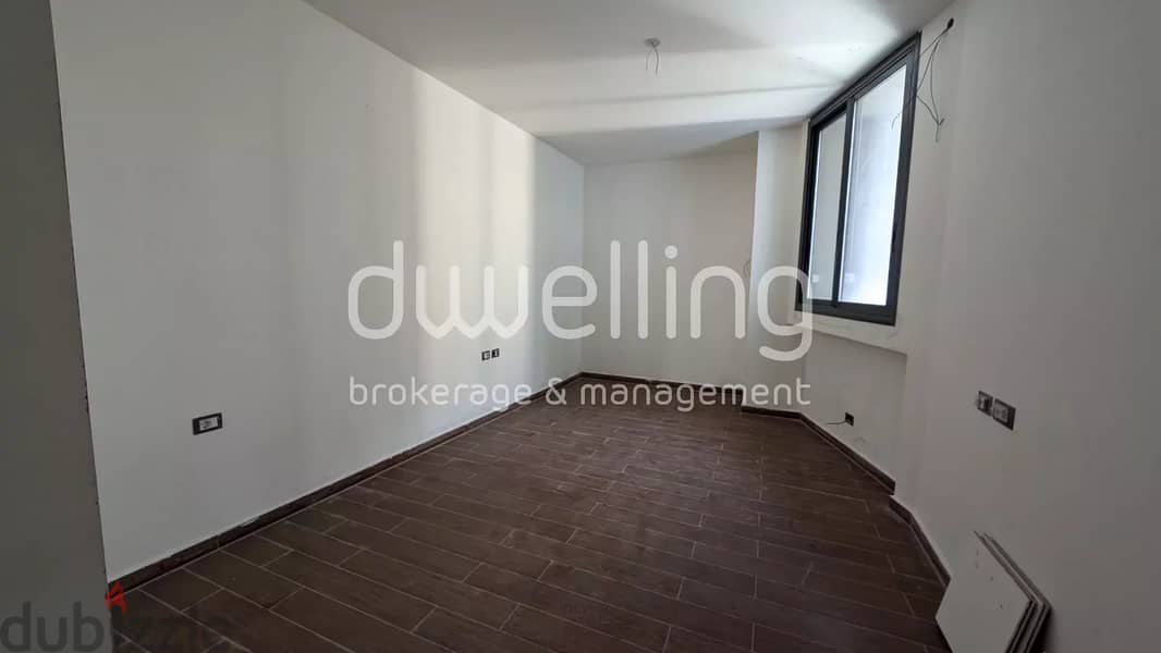 Modern two bedrooms Apartment in Prestigious Carré d'Or, Achrafieh 2