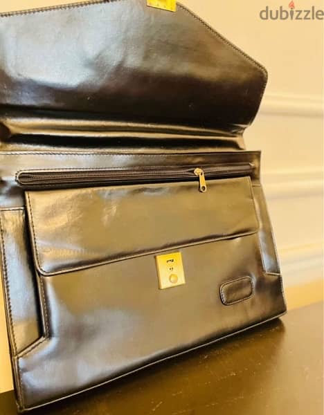 Formal Briefcase 1