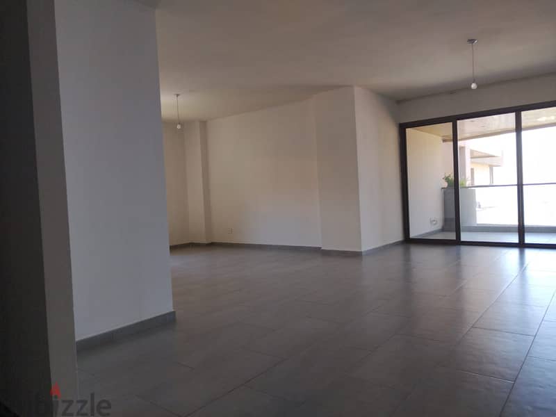 L11967-Spacious Apartment for Rent In Jounieh 9