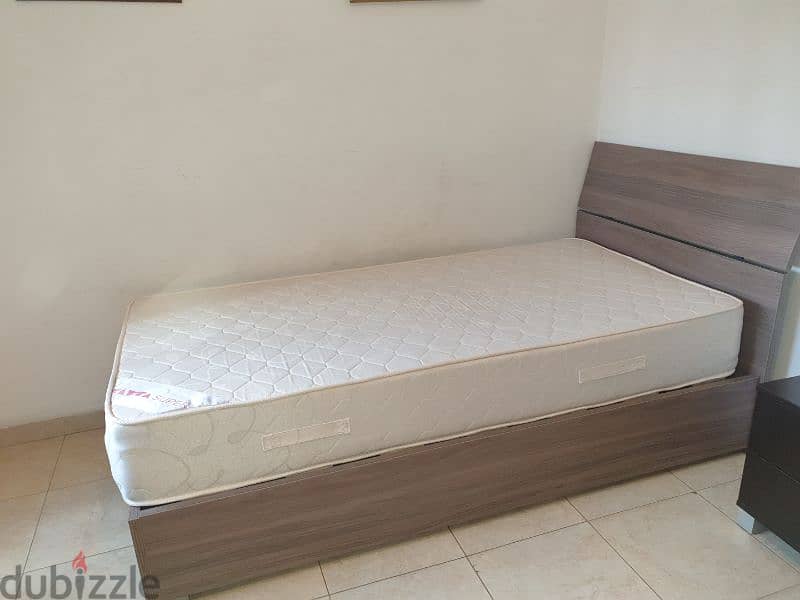 New singe bed with mattress 1