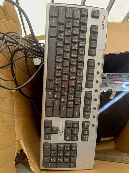 pentium 4 (screen + case ) + keyboard 1