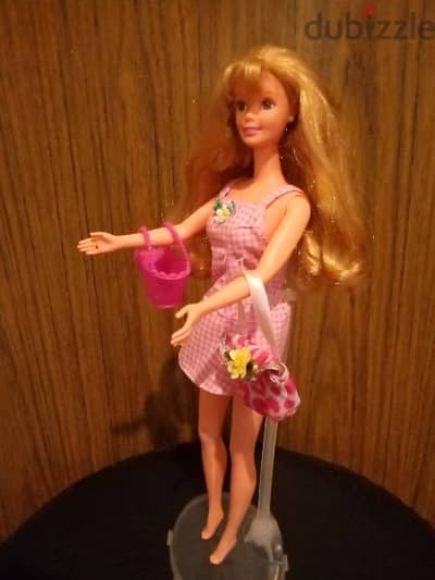 SWEET MOMENTS Barbie Special Edition Mattel 1996 Rare gone Great doll