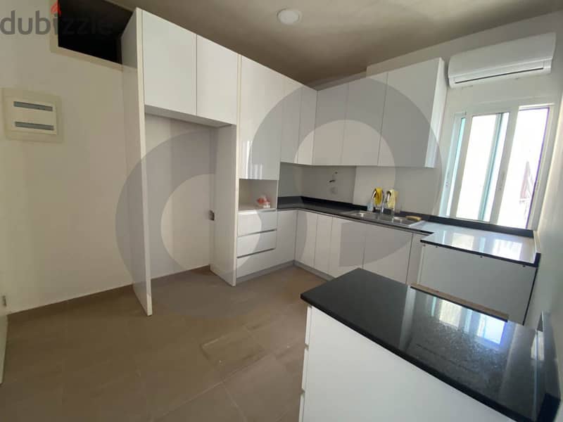 fully renovated - Mar Mkhayel, Beirut/مار مخايل, بيروت REF#KL112680 3