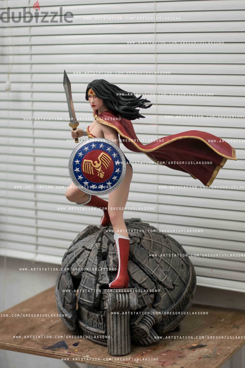 Wonder Woman Statue 0